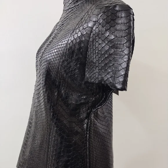 GUCCI TOP OR JACKET BLACK PYTHON